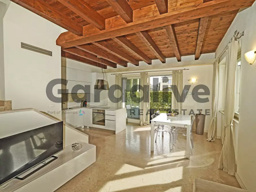 Immagine 21 di Villa in vendita  a Manerba Del Garda
