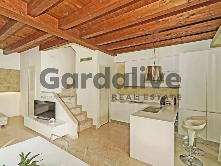 Immagine 23 di Villa in vendita  a Manerba Del Garda