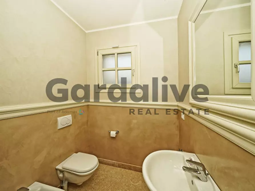 Immagine 24 di Villa in vendita  a Manerba Del Garda