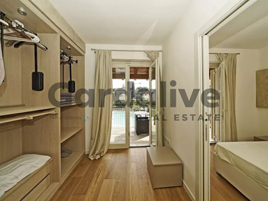 Immagine 29 di Villa in vendita  a Manerba Del Garda