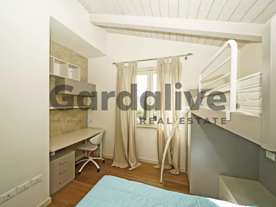 Immagine 32 di Villa in vendita  a Manerba Del Garda