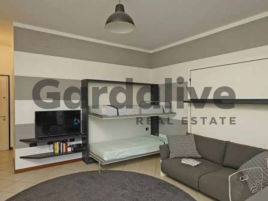 Immagine 6 di Appartamento in vendita  in via borgo alto 17 a Puegnago Sul Garda