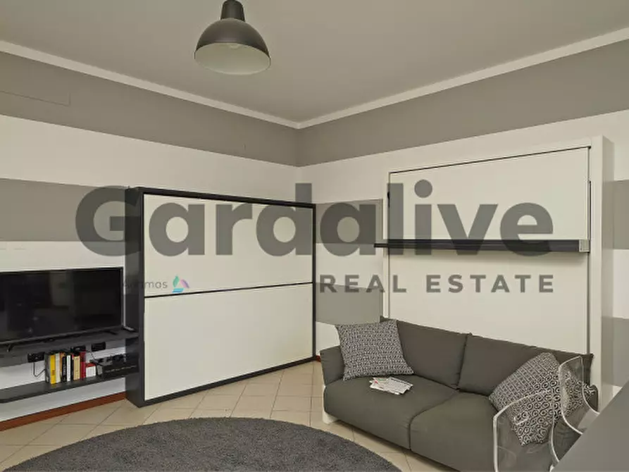 Immagine 7 di Appartamento in vendita  in via borgo alto 17 a Puegnago Sul Garda