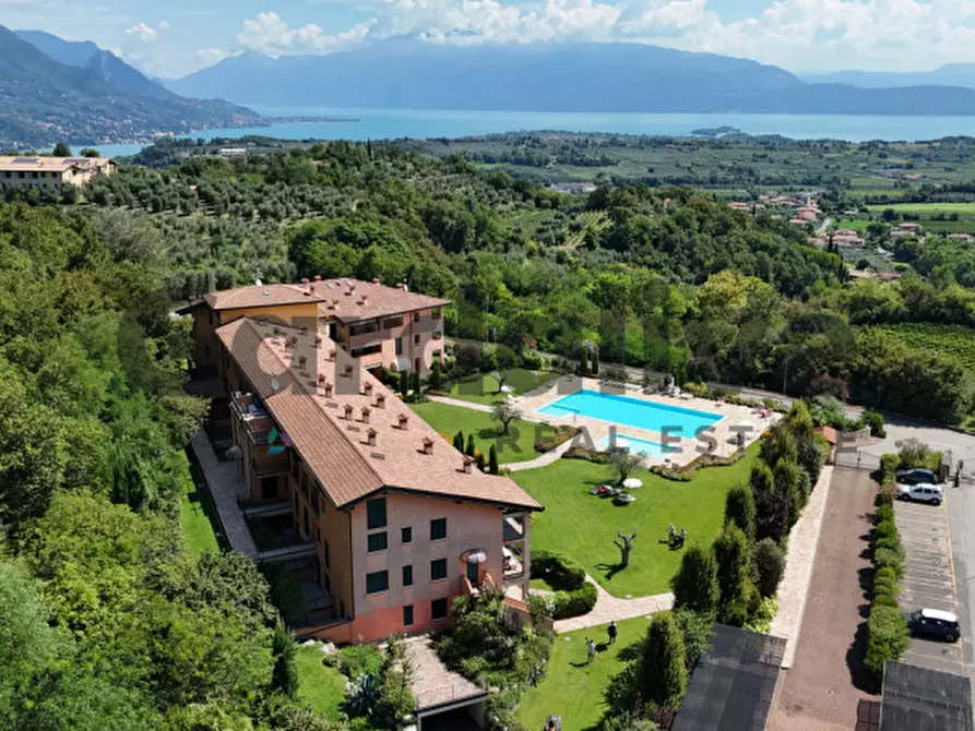 Immagine 27 di Appartamento in vendita  in via borgo alto 17 a Puegnago Sul Garda