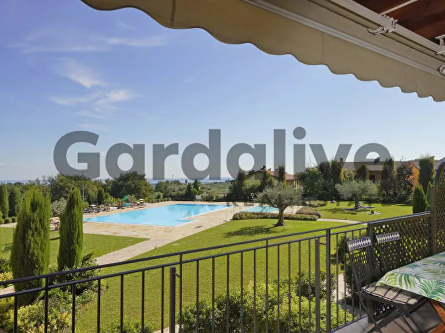 Immagine 4 di Appartamento in vendita  in Via Borgo Alto 17 a Puegnago Sul Garda