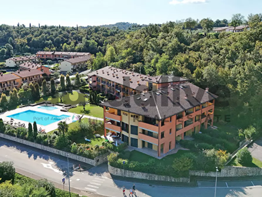 Immagine 42 di Appartamento in vendita  in Via Borgo Alto 17 a Puegnago Sul Garda