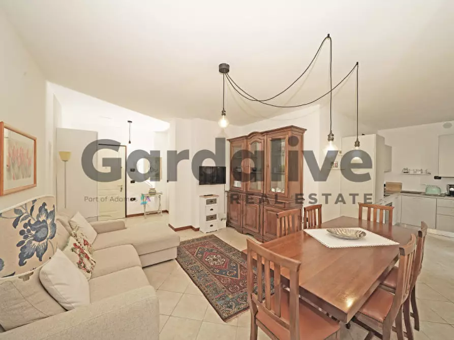 Immagine 11 di Appartamento in vendita  in Via Borgo alto, 17 a Puegnago Sul Garda