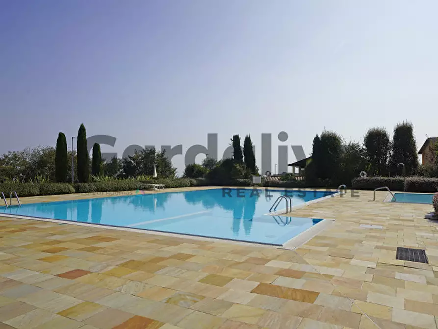 Immagine 21 di Appartamento in vendita  in Via Borgo Alto , 17 a Puegnago Sul Garda