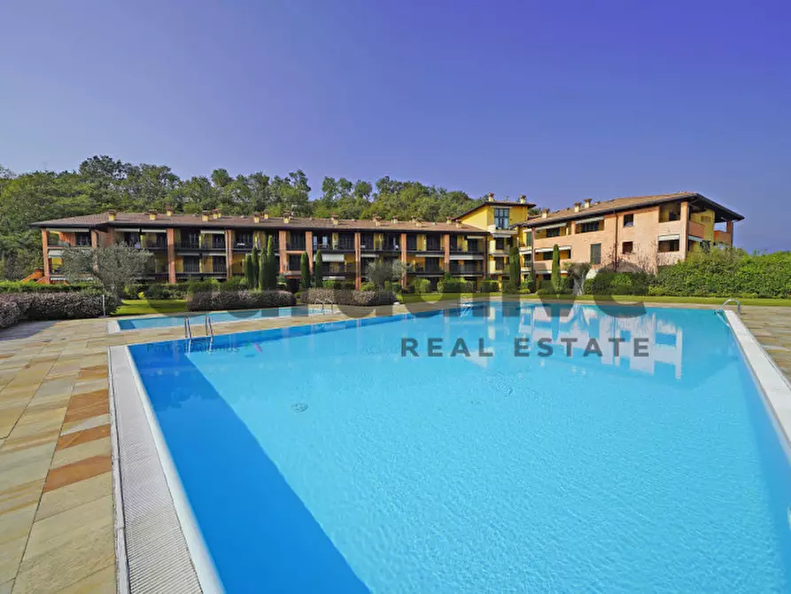 Immagine 24 di Appartamento in vendita  in Via Borgo Alto , 17 a Puegnago Sul Garda