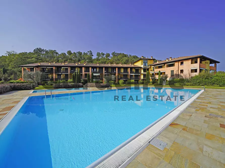 Immagine 25 di Appartamento in vendita  in Via Borgo Alto , 17 a Puegnago Sul Garda