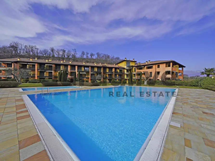 Immagine 2 di Appartamento in vendita  in Via Borgo alto 17 a Puegnago Sul Garda