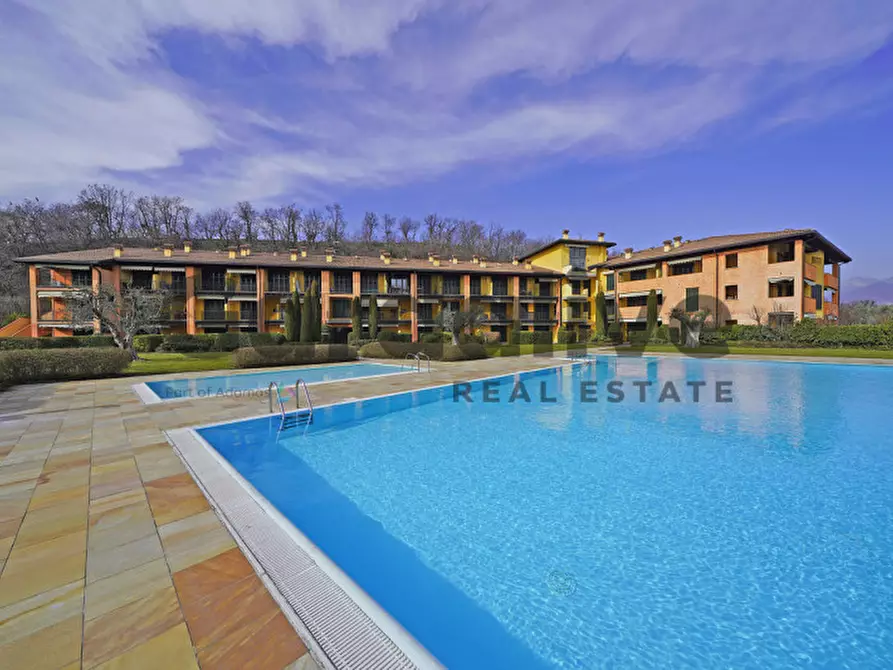 Immagine 4 di Appartamento in vendita  in Via Borgo alto 17 a Puegnago Sul Garda
