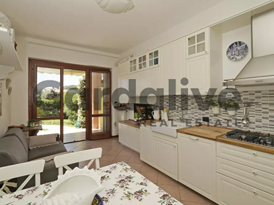 Immagine 12 di Appartamento in vendita  in Via Borgo alto 17 a Puegnago Sul Garda