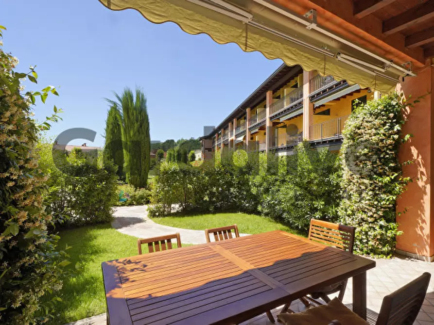 Immagine 29 di Appartamento in vendita  in Via Borgo alto 17 a Puegnago Sul Garda