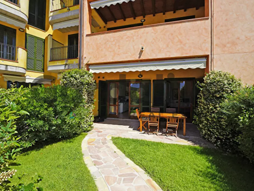 Immagine 33 di Appartamento in vendita  in Via Borgo alto 17 a Puegnago Sul Garda