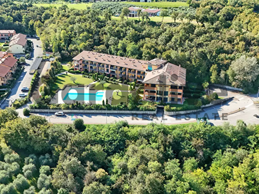 Immagine 38 di Appartamento in vendita  in Via Borgo alto 17 a Puegnago Sul Garda