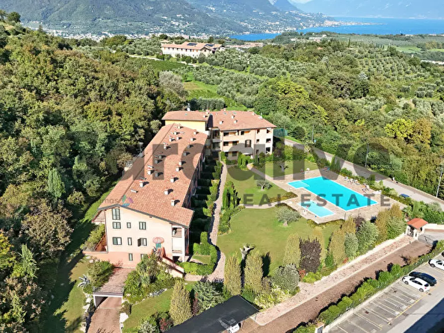 Immagine 43 di Appartamento in vendita  in Via Borgo alto 17 a Puegnago Sul Garda