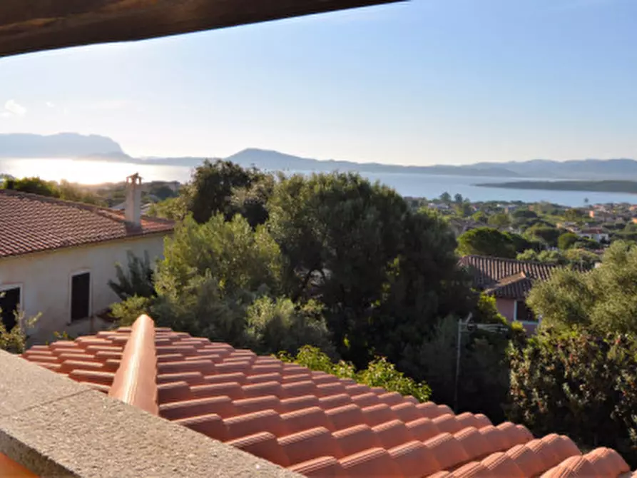 Immagine 37 di Attico in vendita  in via donigheddu a Olbia