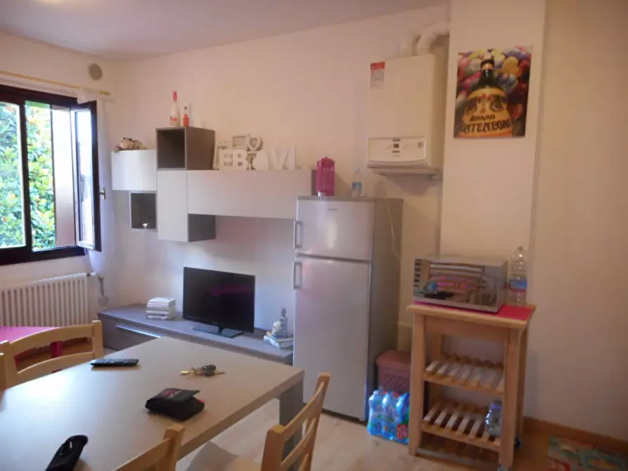 Immagine 5 di Palazzo in vendita  in via alberi a Vicenza