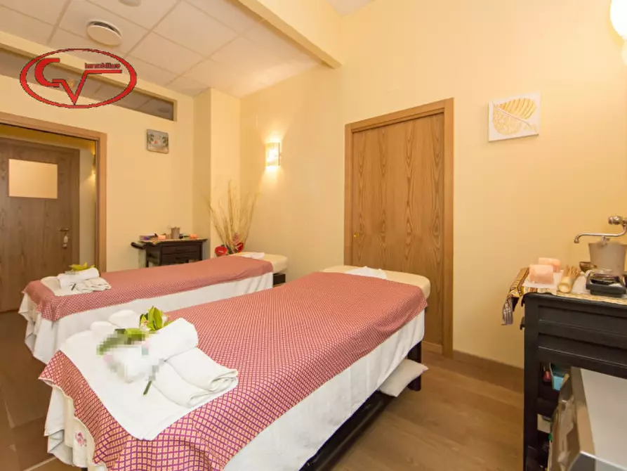 Immagine 6 di Attività commerciale in vendita  in via cennano a Montevarchi