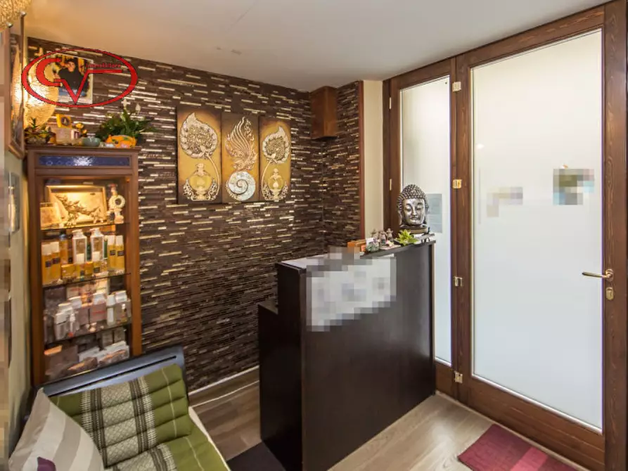 Immagine 7 di Attività commerciale in vendita  in via cennano a Montevarchi