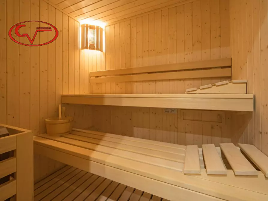 Immagine 12 di Attività commerciale in vendita  in via cennano a Montevarchi