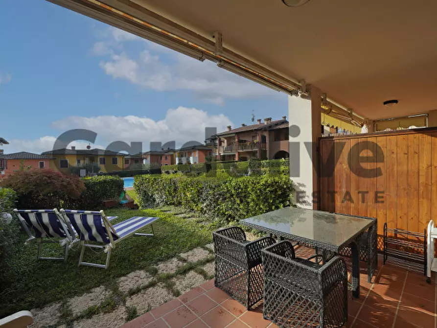 Immagine 3 di Appartamento in vendita  in Via Cabasse a Padenghe Sul Garda