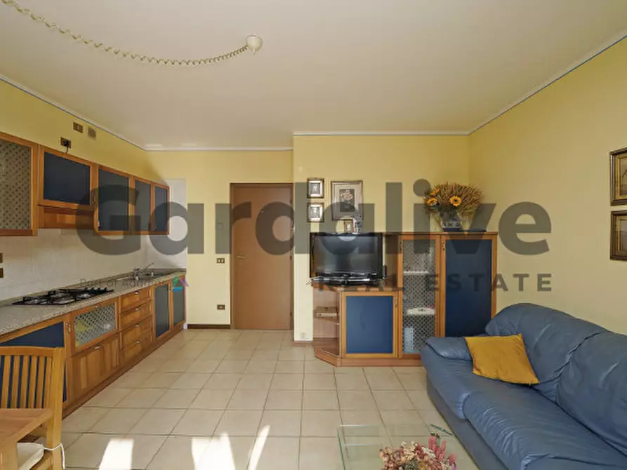 Immagine 6 di Appartamento in vendita  in Via Cabasse a Padenghe Sul Garda