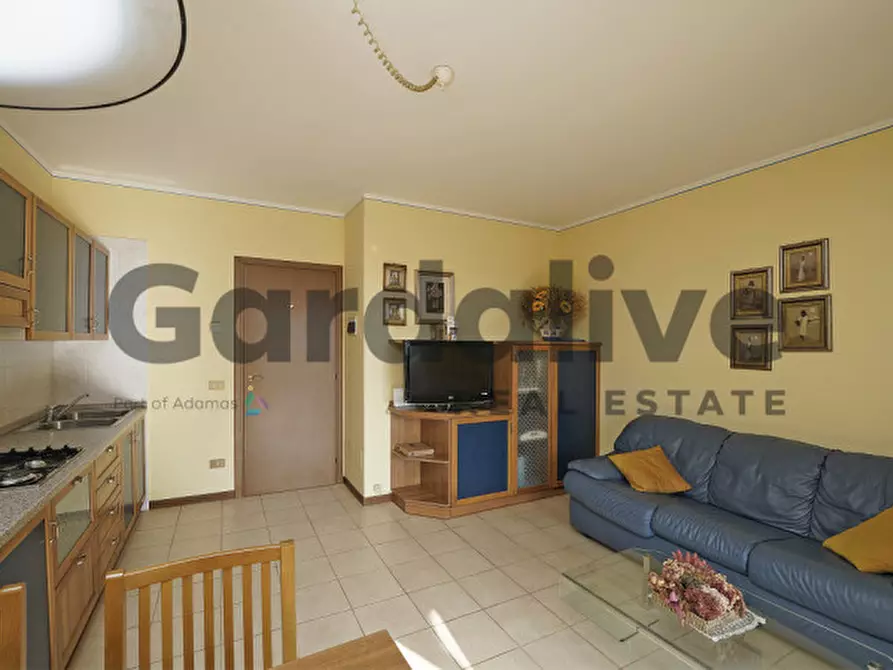 Immagine 8 di Appartamento in vendita  in Via Cabasse a Padenghe Sul Garda