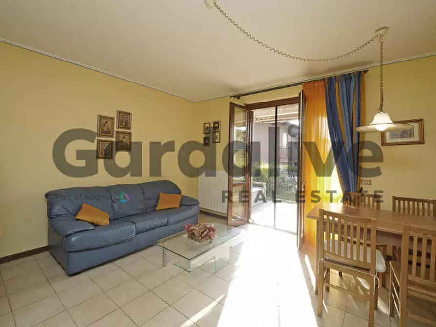 Immagine 9 di Appartamento in vendita  in Via Cabasse a Padenghe Sul Garda