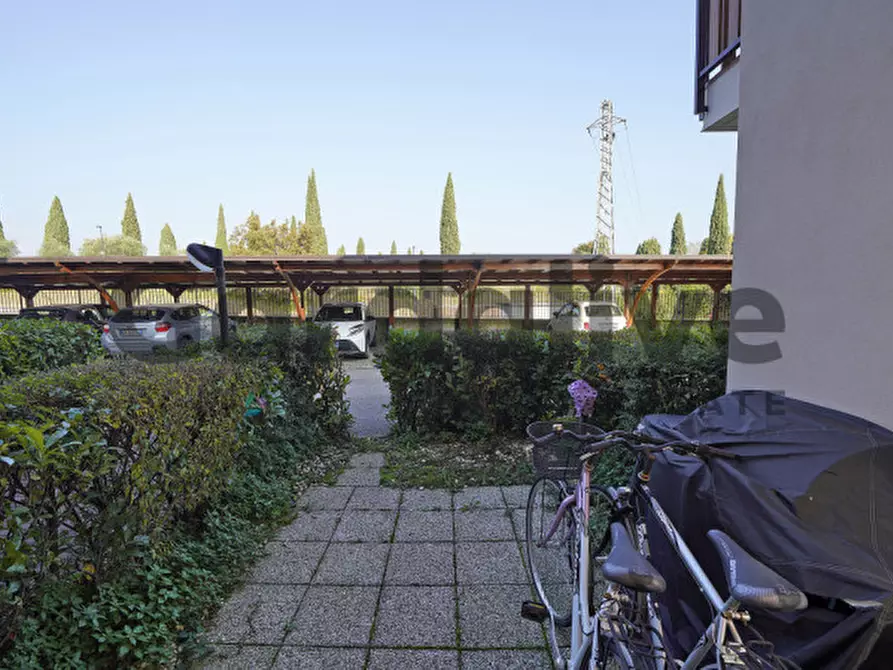 Immagine 13 di Appartamento in vendita  in Via Cabasse a Padenghe Sul Garda