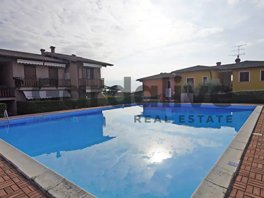 Immagine 17 di Appartamento in vendita  in Via Cabasse a Padenghe Sul Garda