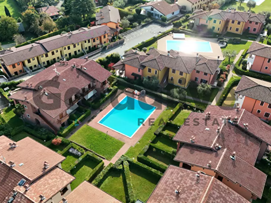 Immagine 25 di Appartamento in vendita  in Via Cabasse a Padenghe Sul Garda