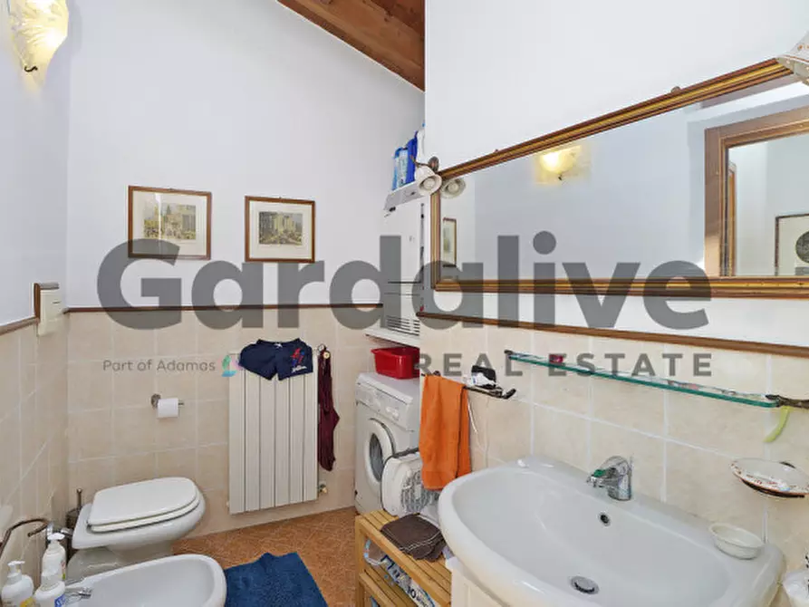 Immagine 20 di Appartamento in vendita  in Via Leutelmonte a Manerba Del Garda