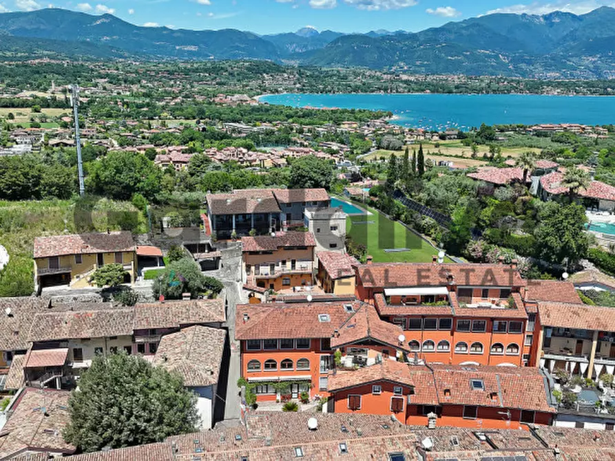Immagine 29 di Appartamento in vendita  in Via Leutelmonte a Manerba Del Garda