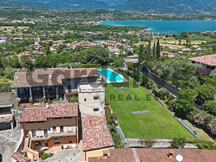 Immagine 30 di Appartamento in vendita  in Via Leutelmonte a Manerba Del Garda