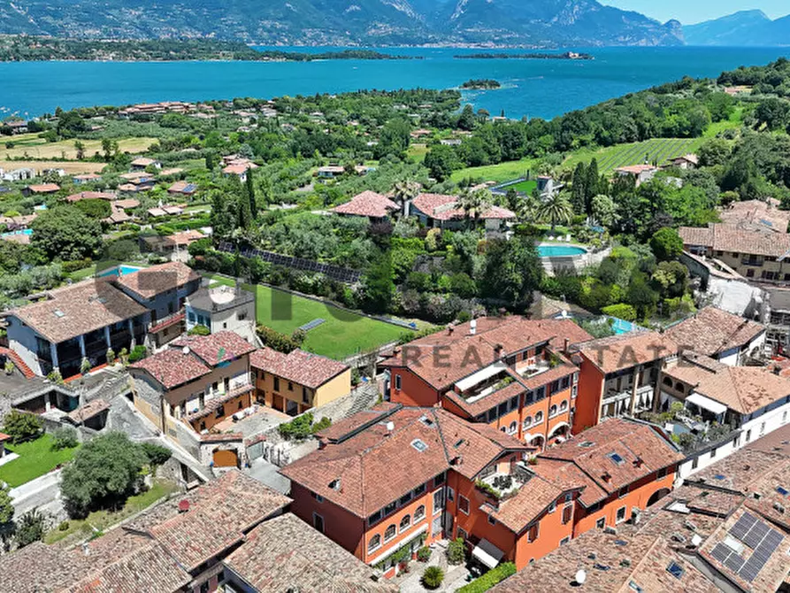 Immagine 33 di Appartamento in vendita  in Via Leutelmonte a Manerba Del Garda