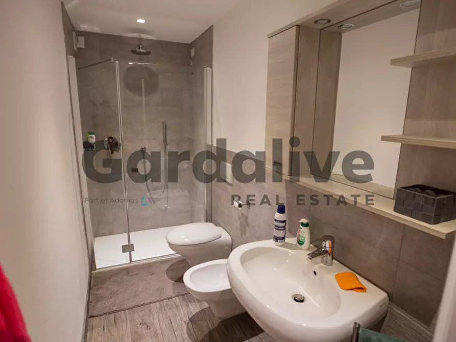 Immagine 15 di Casa quadrifamiliare in vendita  in Via Crispi a Padenghe Sul Garda