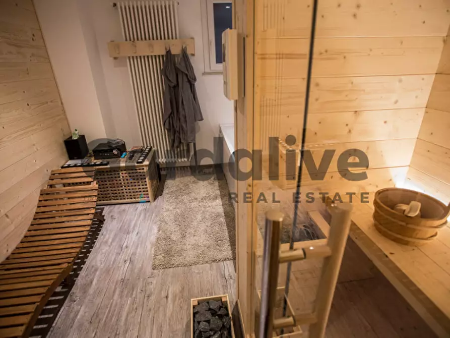 Immagine 20 di Casa quadrifamiliare in vendita  in Via Crispi a Padenghe Sul Garda