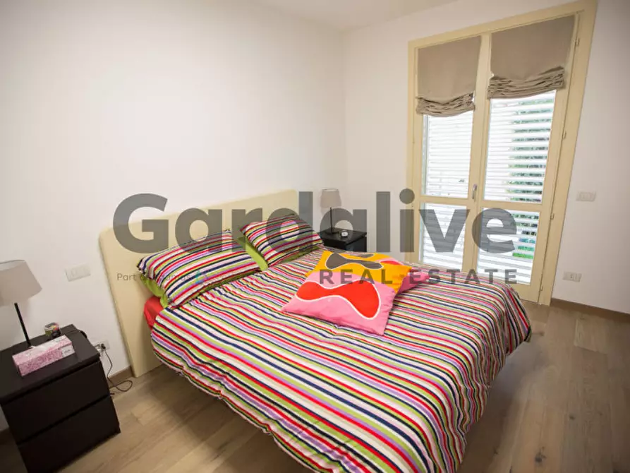 Immagine 42 di Casa quadrifamiliare in vendita  in Via Crispi a Padenghe Sul Garda