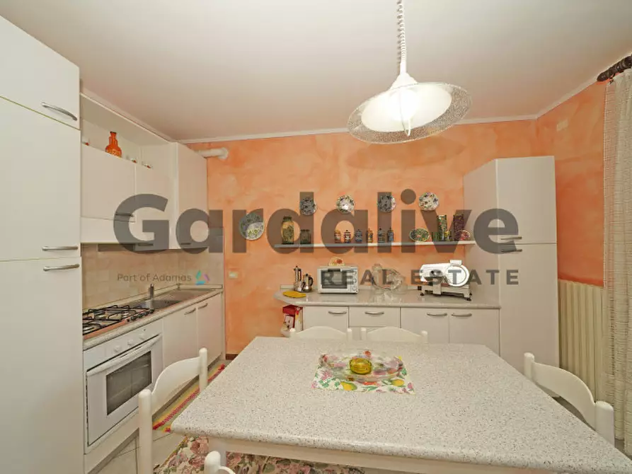 Immagine 39 di Appartamento in vendita  in Via del Bobbio 17 a Polpenazze Del Garda