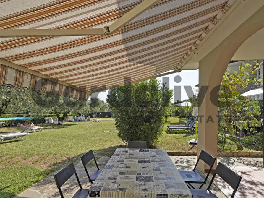 Immagine 3 di Appartamento in vendita  in Via Manara a Padenghe Sul Garda