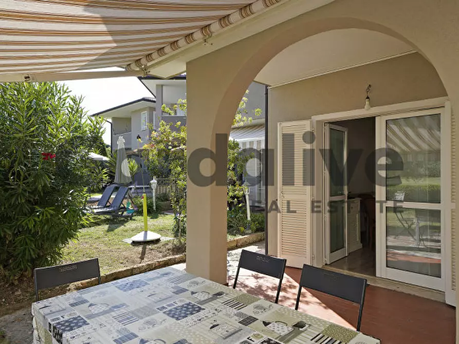 Immagine 4 di Appartamento in vendita  in Via Manara a Padenghe Sul Garda