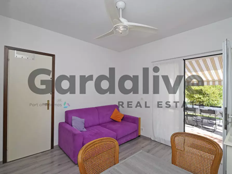 Immagine 5 di Appartamento in vendita  in Via Manara a Padenghe Sul Garda