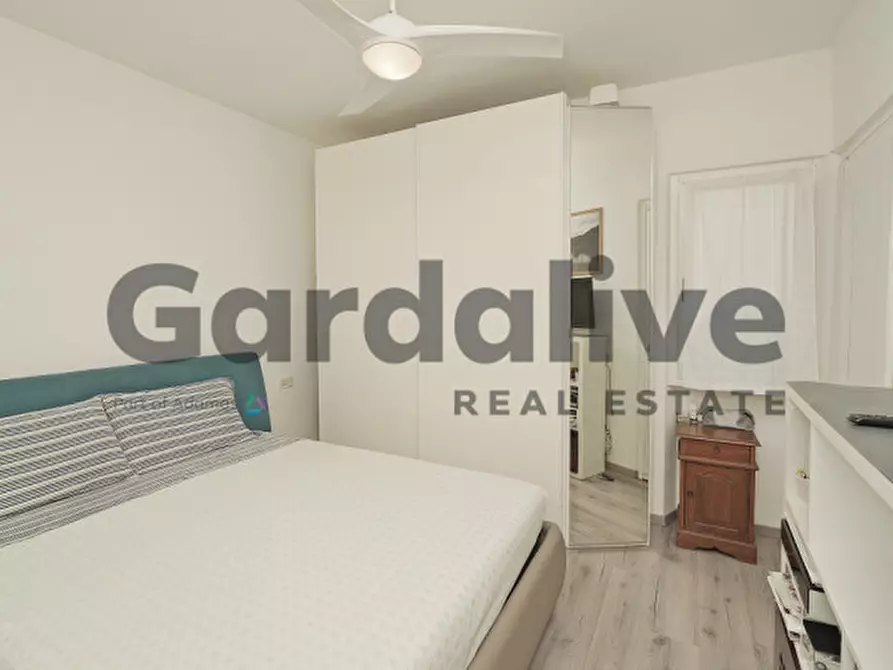 Immagine 14 di Appartamento in vendita  in Via Manara a Padenghe Sul Garda