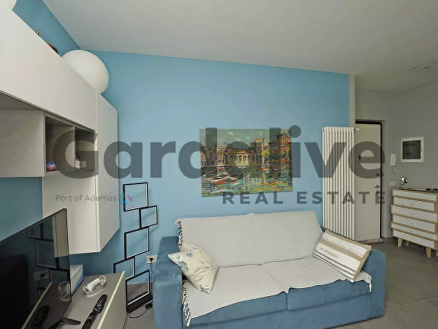 Immagine 6 di Appartamento in vendita  in Via Manara a Padenghe Sul Garda