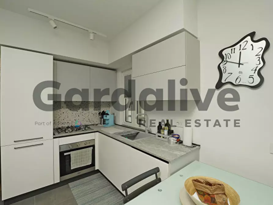 Immagine 8 di Appartamento in vendita  in Via Manara a Padenghe Sul Garda