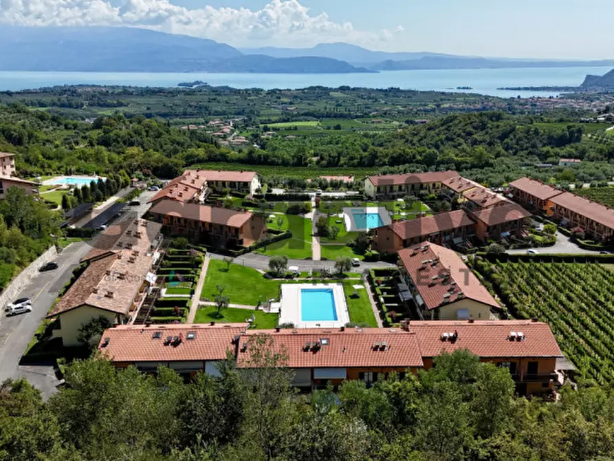 Immagine 24 di Villetta a schiera in vendita  in Via borgo alto a Puegnago Sul Garda