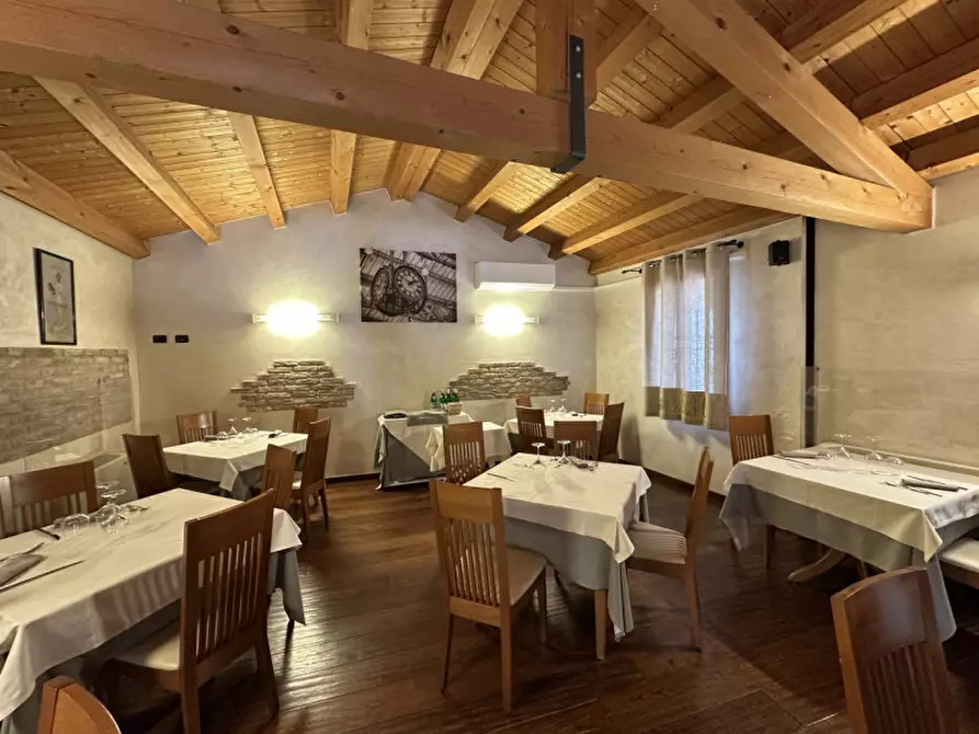 Immagine 5 di Attività commerciale in vendita  in Adria, Via Scalo a Adria