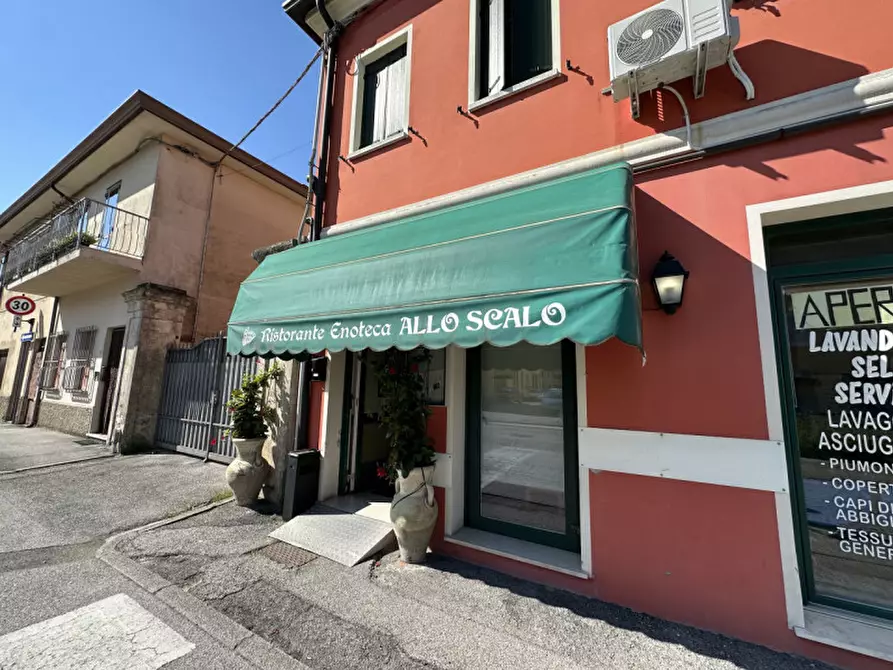 Immagine 10 di Attività commerciale in vendita  in Adria, Via Scalo a Adria